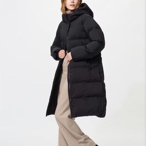Uniqlo Women's Long Black Puffer Coat